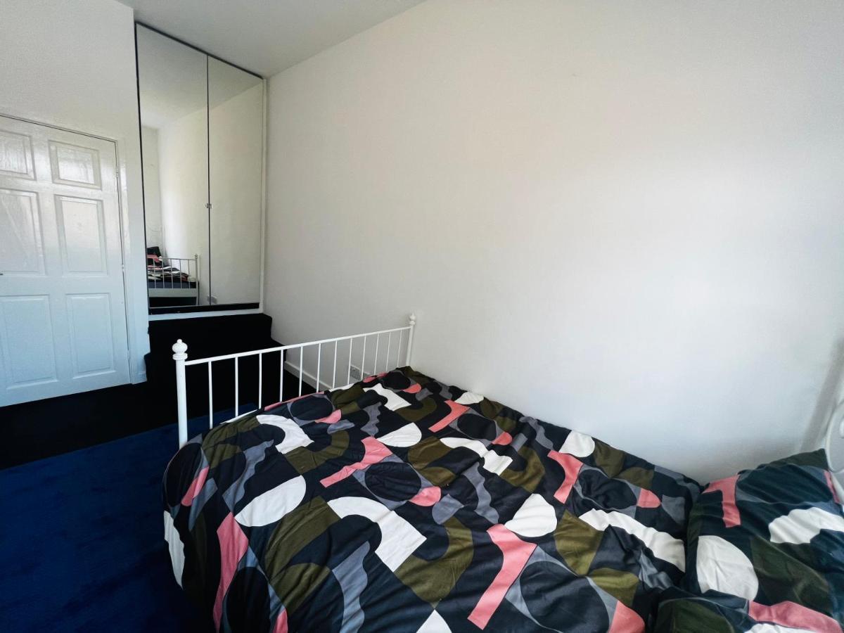 Liberty Inn Room With Sharing Toilet And Kitchen Liverpool Esterno foto