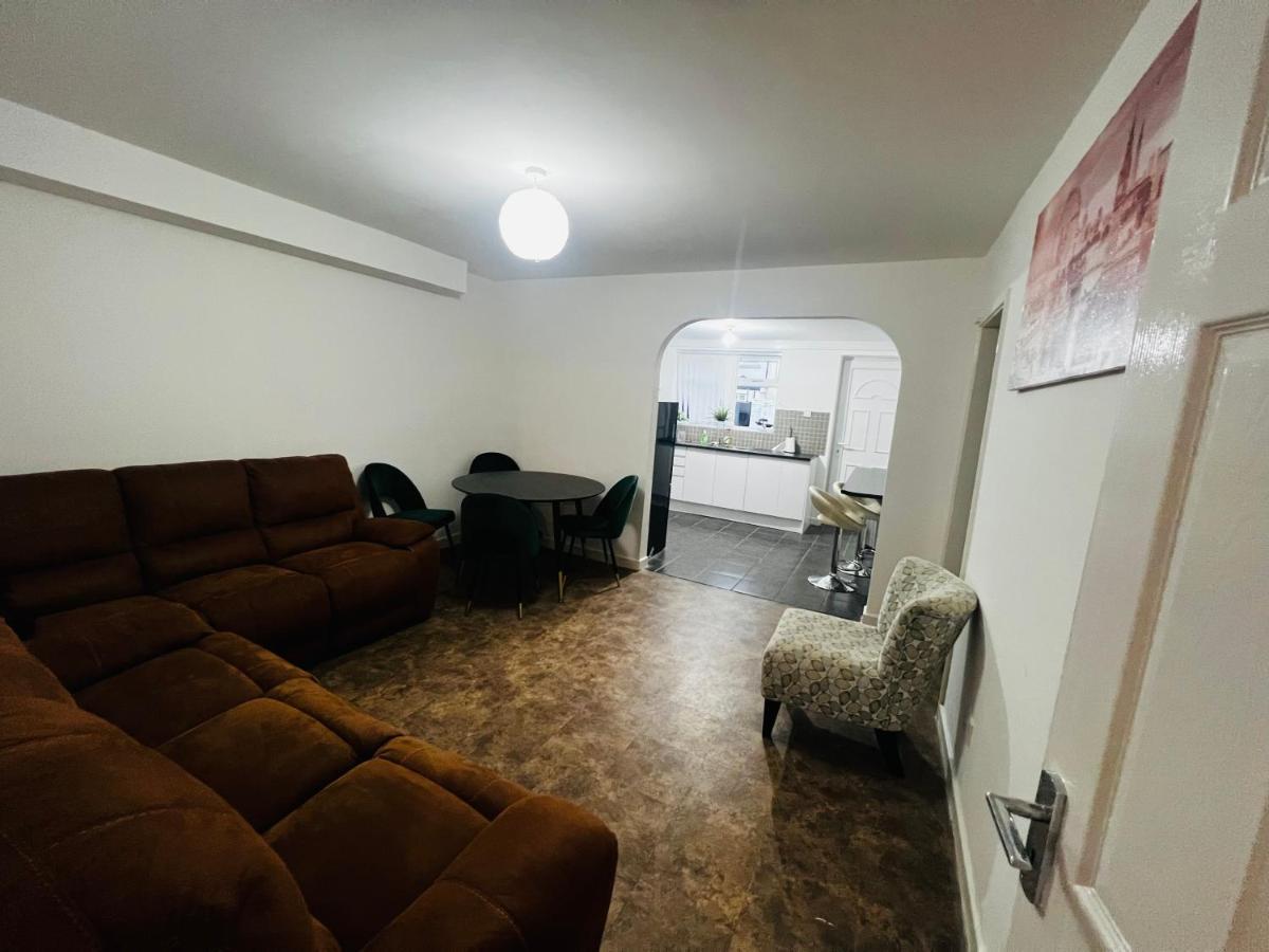 Liberty Inn Room With Sharing Toilet And Kitchen Liverpool Esterno foto