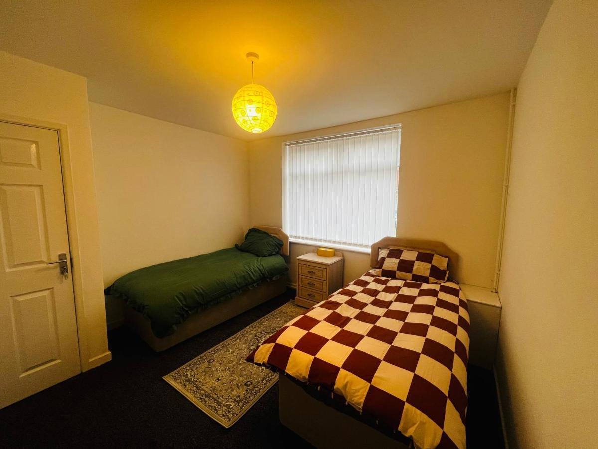 Liberty Inn Room With Sharing Toilet And Kitchen Liverpool Esterno foto