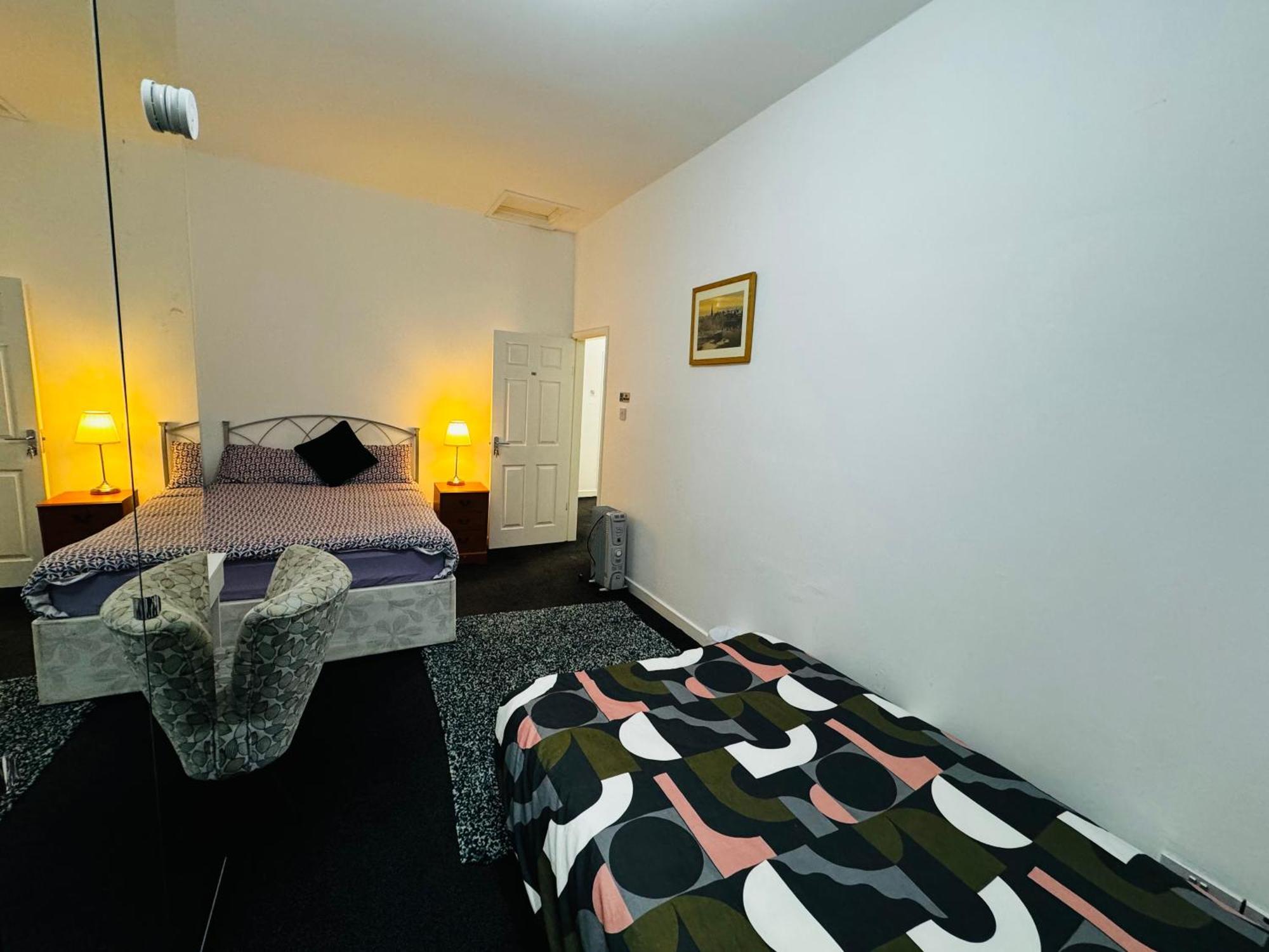 Liberty Inn Room With Sharing Toilet And Kitchen Liverpool Esterno foto
